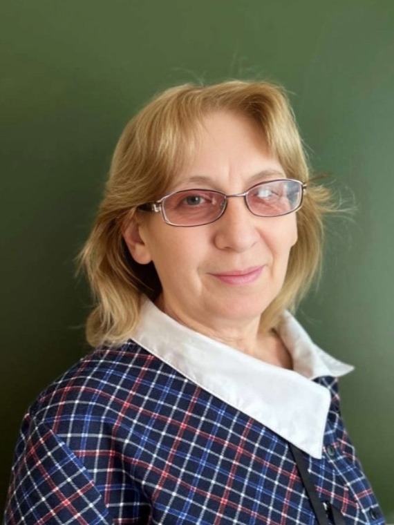 Кривощапова Наталья Ивановна.